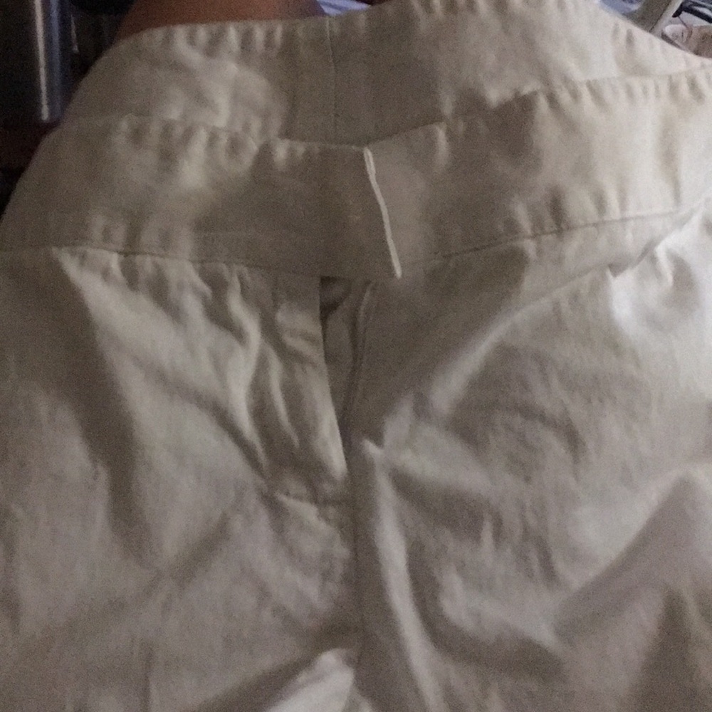 Shorts - Picture 2 of 3